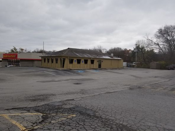Jefferson City Restaurant: 223 E Broadway Blvd, Jefferson City, TN 37760